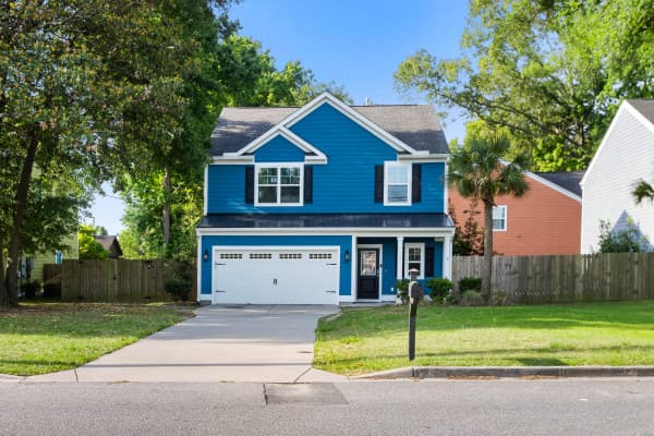 Large Home with Fenced Backyard - Sandy Palm